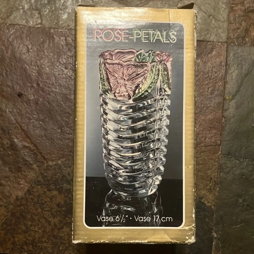 Vintage Vase Elegant Clear Lead Crystal‎ with light tint on Rose/petals